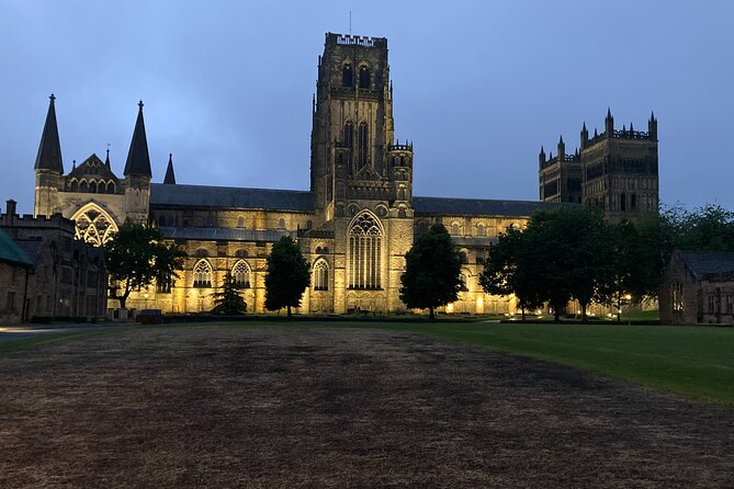 Walkabout Durham History Tour - Palace Green and the final approach to Durham Cathedral