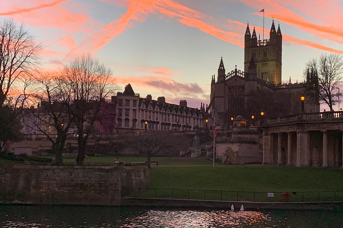 Walking Tour of Bath with Blue Badge Tourist Guide - Pulteney Bridge and the River Avon