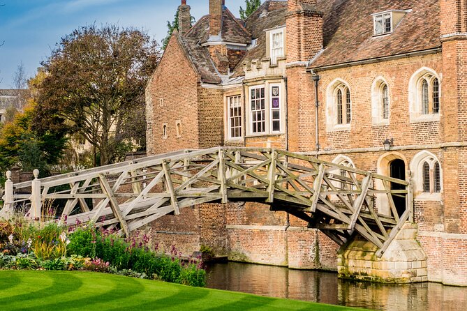 Walking Tour of Cambridge - King’s College Chapel is worth considering