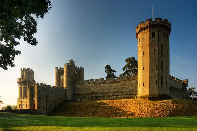 Warwick Castle, Oxford, Stratford-upon-Avon & Cotswolds Day trip - Who should book this experience