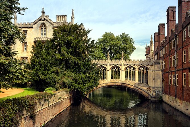 Warwick Castle, Oxford, Stratford-upon-Avon & Cotswolds Day trip - Warwick Castle: medieval drama in a polished setting
