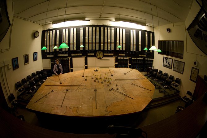 Westminster 3 Hour Walking Tour and Visit of Churchill War Rooms - Horse Guards Parade and the ceremony of power