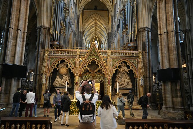 Westminster Abbey, Big Ben, Buckingham Guided Tour of London - Jermyn Street and the St. James’s finish