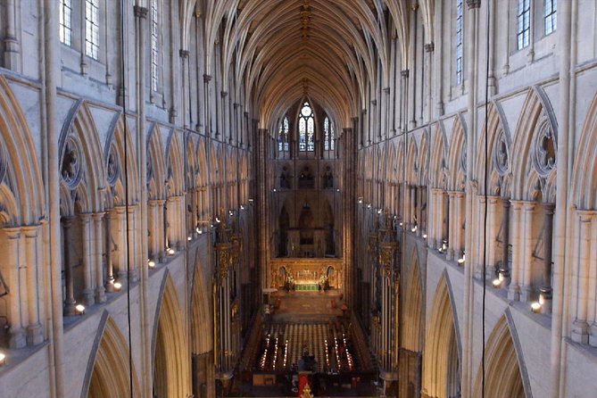 Westminster Guided Walking Tour with Abbey Entry - Meeting at The Ritz and crossing Green Park
