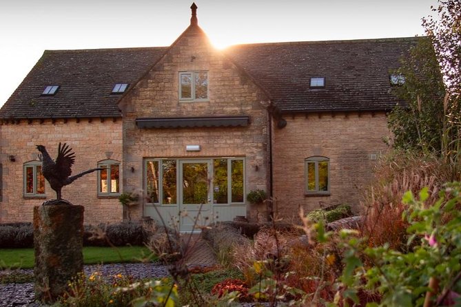 Whisky and Gin Private Tour in the Cotswolds with Driver Guide - Leaving London for the Cotswold hills