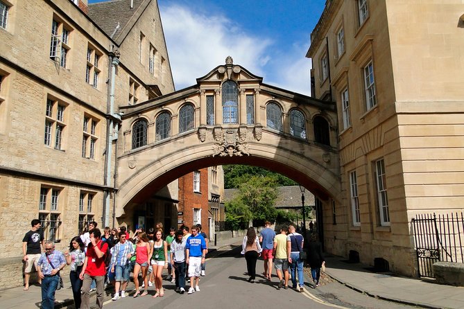 Windsor Castle, Stonehenge, and Oxford Day Trip from London - Oxford: the best stop for atmosphere