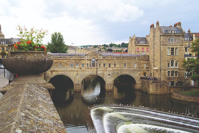 Windsor, Stonehenge and Bath Day Trip from London Spanish - Stonehenge and the Salisbury Plain