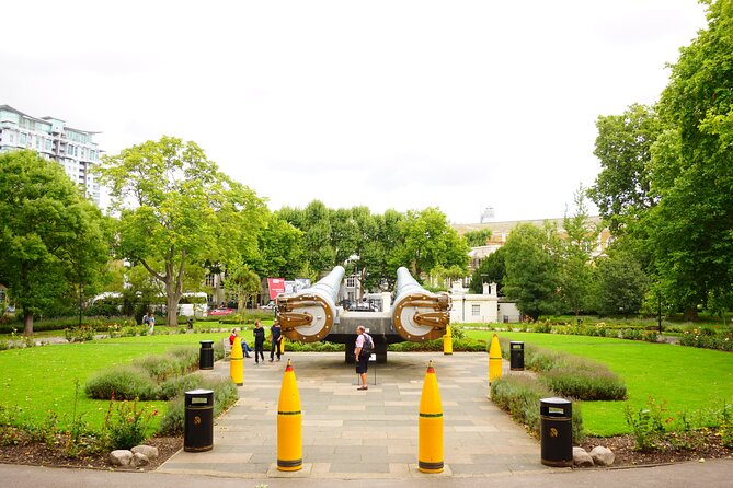World War II History in London Private Guided Tour - The guide can make or break the price