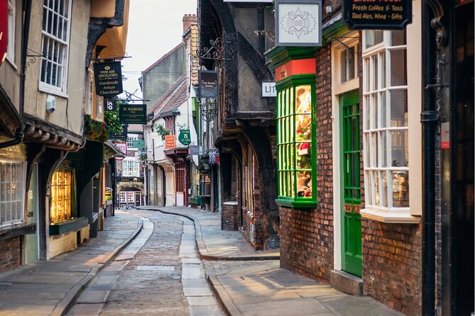 York Historical Gems Tour & A Taste of York Chocolate - Starting at Davygate and St Helen’s Square